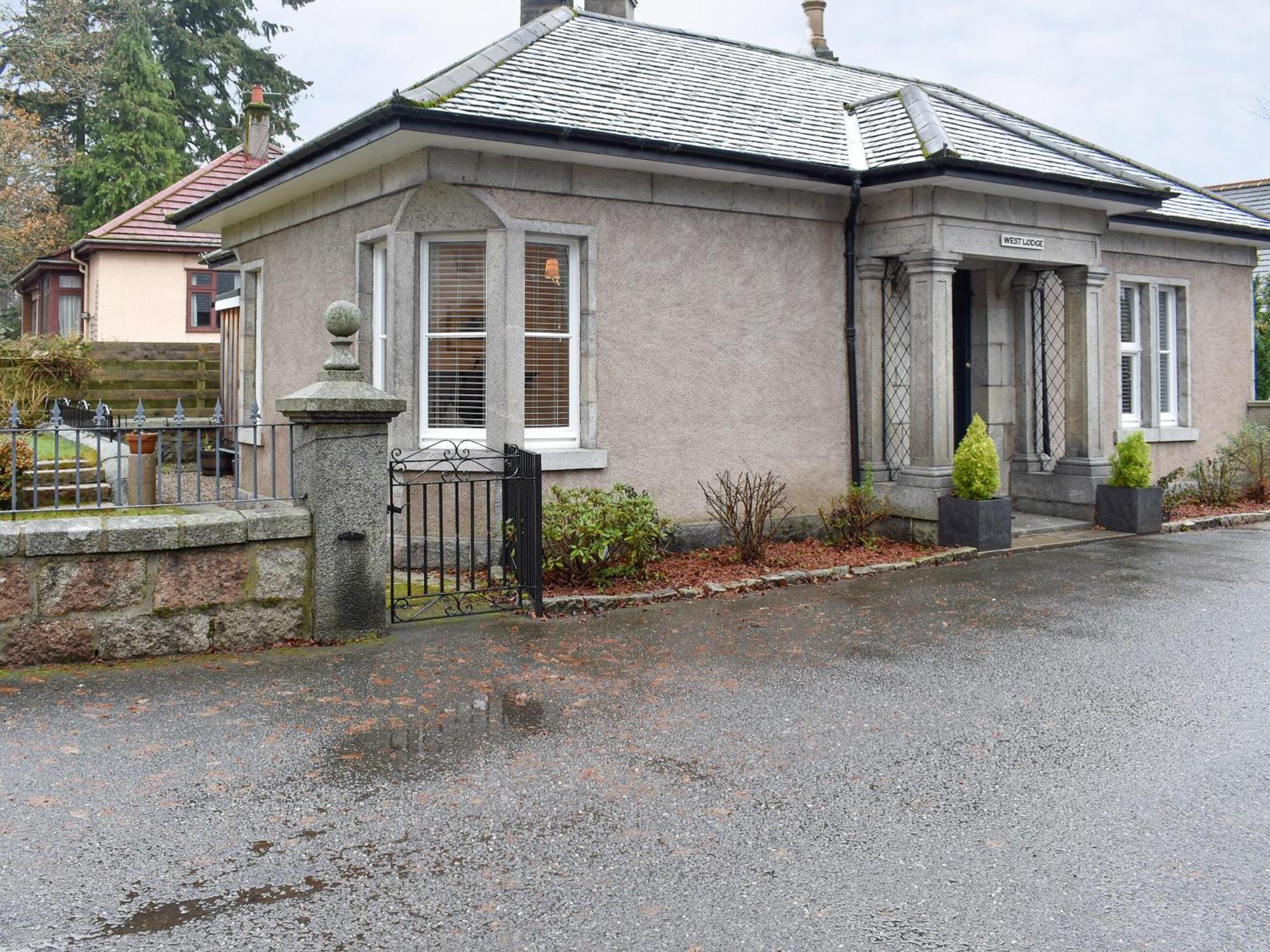 West Lodge Banchory Eksteriør billede